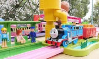 托马斯火车轨道玩具